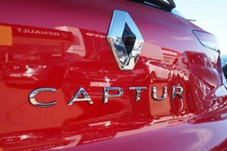 2022 Renault Captur XJB MY22 Intens EDC Flame Red & Diamond Black 7 Speed