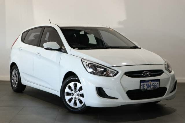 Used Hyundai Accent RB2 MY15 Active Bayswater, 2015 Hyundai Accent RB2 MY15 Active White 6 Speed Manual Hatchback