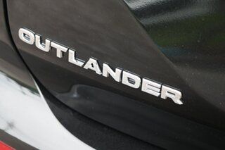 2023 Mitsubishi Outlander ZM MY24 ES 2WD Black Diamond 8 Speed Constant Variable Wagon
