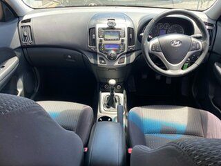 2011 Hyundai i30 FD MY11 SLX 1.6 CRDi Blue 5 Speed Manual Hatchback