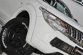 2015 Mitsubishi Triton MQ MY16 GLX (4x4) White 5 Speed Automatic Dual Cab Utility.