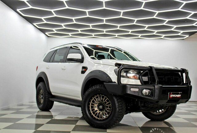Used Ford Everest UA II MY19 Ambiente (4WD 5 Seat) Burleigh Heads, 2018 Ford Everest UA II MY19 Ambiente (4WD 5 Seat) White 6 Speed Automatic SUV