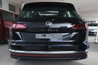2022 Volkswagen Touareg CR MY22 210TDI Tiptronic 4MOTION Elegance Deep Black Pearl Effect 8 Speed