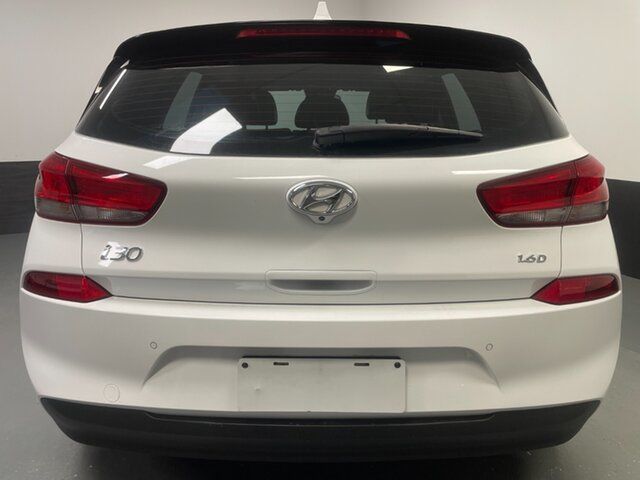 Used Hyundai i30 PD MY18 Elite D-CT Rutherford, 2017 Hyundai i30 PD MY18 Elite D-CT Polar White 7 Speed Sports Automatic Dual Clutch Hatchback
