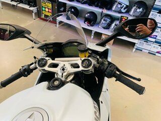 2017 Ducati 959 Panigale (white) 959CC Sports 955cc