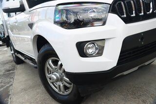 2022 Mahindra Pik-Up MY23 S11 White 6 Speed Sports Automatic Cab Chassis.