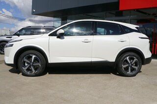 2023 Nissan Qashqai J12 MY23 ST+ X-tronic Ivory Pearl & Black Roof 1 Speed Constant Variable Wagon