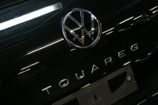 2022 Volkswagen Touareg CR MY23 170TDI Tiptronic 4MOTION Deep Black Pearl Effect 8 Speed
