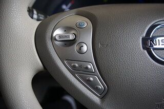 2012 Nissan Leaf ZE0 White 1 Speed Reduction Gear Hatchback