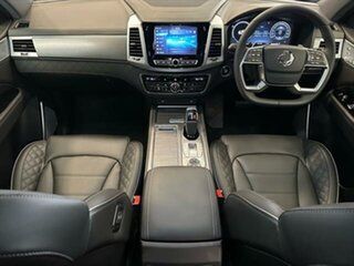 New Rexton Ultimate 2.2T Diesel Auto 4WD MY22 (Black leather).