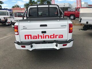 2022 Mahindra Pik-Up S11 White Automatic Utility