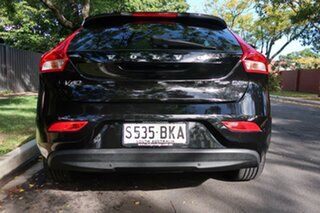 2016 Volvo V40 M Series MY16 D2 Adap Geartronic Kinetic Black 6 Speed Sports Automatic Hatchback