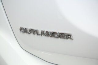2018 Mitsubishi Outlander ZL MY19 ES 2WD ADAS White 6 Speed Constant Variable Wagon