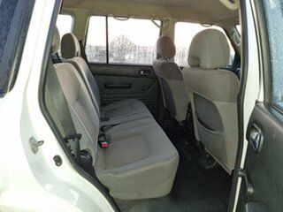 2010 Nissan Patrol GU 7 MY10 DX White 5 Speed Manual Wagon