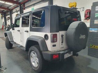 2010 Jeep Wrangler Unlimited JK MY09 Sport (4x4) White 6 Speed Manual Softtop