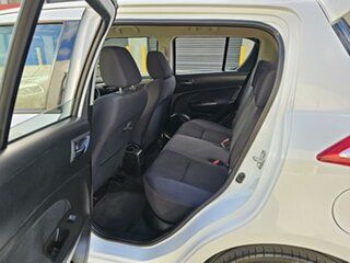 2014 Suzuki Swift FZ MY14 GLX Navigator White 4 Speed Automatic Hatchback