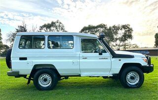 2016 Toyota Landcruiser LC70 VDJ78R MY17 Workmate (4x4) 2 Seat White 5 Speed Manual Troop Carrier