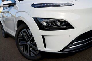 2023 Hyundai Kona OS.V4 MY23 electric Highlander Atlas White + Abyss Black Ttr 1 Speed.