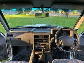 1997 Nissan Patrol RX (4x4) White 5 Speed Manual 4x4 Wagon