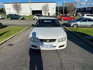 2005 Holden Commodore VZ White 6 Speed Manual Utility.
