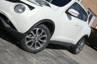 2016 Nissan Juke F15 Series 2 ST (FWD) White Continuous Variable Wagon.
