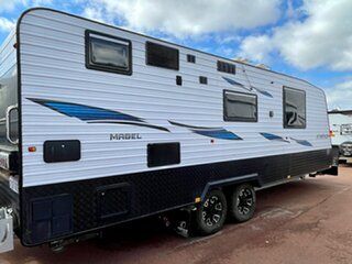 2017 Retreat Mabel Caravan