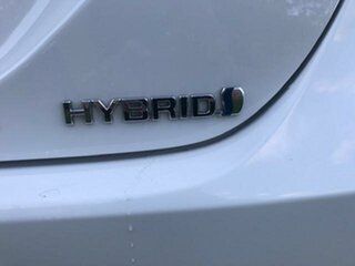 2020 Toyota Camry Hybrid Glacier White Sedan