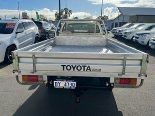 2007 Toyota Hilux KUN26R MY07 SR Silver 5 Speed Manual Cab Chassis.