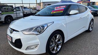 2013 Hyundai Veloster FS MY13 + White 6 Speed Manual Coupe.