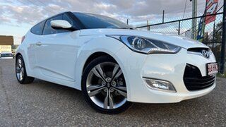 2013 Hyundai Veloster FS MY13 + White 6 Speed Manual Coupe.