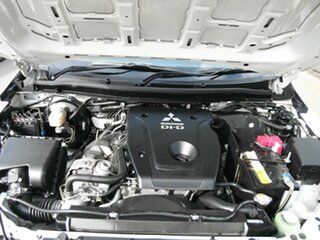 2016 Mitsubishi Triton MQ MY16 GLX (4x4) White 5 Speed Automatic Dual Cab Chassis