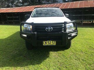 2017 Toyota Hilux GUN125R Workmate (4x4) Glacier White 6 Speed Automatic Cab Chassis