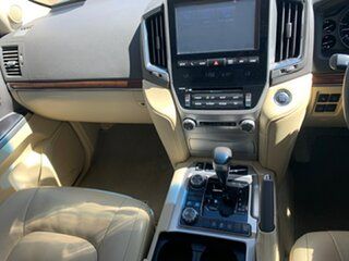 2017 Toyota Landcruiser VDJ200R Sahara Crystal Pearl 6 Speed Sports Automatic Wagon