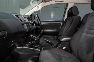 2014 Toyota Hilux KUN26R MY14 SR (4x4) Silver 5 Speed Manual Dual Cab Pick-up