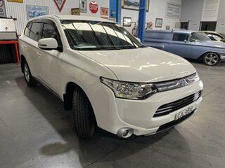 2013 Mitsubishi Outlander ZJ LS (4x4) White 6 Speed Automatic Wagon