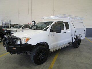 2007 Toyota Hilux KUN26R MY07 SR Xtra Cab White 5 Speed Manual Cab Chassis.