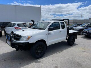2007 Toyota Hilux KUN26R 06 Upgrade SR (4x4) White 5 Speed Manual X Cab Cab Chassis