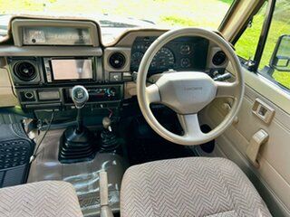 1997 Toyota Landcruiser HZJ75RP (4x4) White 5 Speed Manual 4x4 Cab Chassis