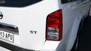 2006 Nissan Pathfinder R51 ST (4x4) White 6 Speed Manual Wagon