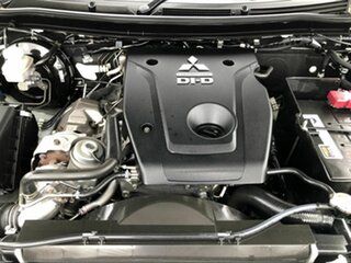 2017 Mitsubishi Triton MQ MY18 Exceed Double Cab White 5 Speed Sports Automatic Utility