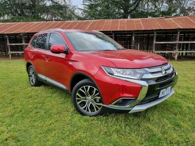Pre-Owned Mitsubishi Outlander Wangaratta, 2018 Mitsubishi Outlander Mitsubishi ZL Outlander ES 2.4L PET CVT 2WD 7S Red Continuous Variable