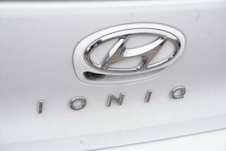 2021 Hyundai Ioniq AE.V4 MY21 electric Premium White 1 Speed Reduction Gear Fastback