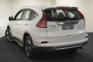 2016 Honda CR-V RM Series II MY17 Limited Edition White 5 Speed Automatic Wagon.