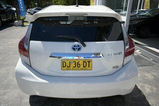 2016 Toyota Prius c NHP10R MY15 I-Tech Hybrid White Continuous Variable Hatchback