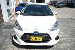 2016 Toyota Prius c NHP10R MY15 I-Tech Hybrid White Continuous Variable Hatchback