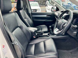 2019 Toyota Hilux GUN126R SR5 Double Cab White 6 Speed Manual Utility.