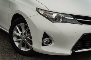 2014 Toyota Corolla ZRE182R Ascent Sport White 6 Speed Manual Hatchback.