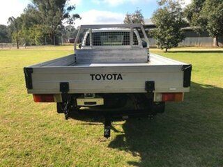 2018 Toyota Hilux TGN121R MY17 Workmate Glacier White 6 Speed Automatic Cab Chassis