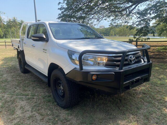 Pre-Owned Toyota Hilux GUN126R SR Double Cab Darwin, 2017 Toyota Hilux GUN126R SR Double Cab Glacier White 6 Speed Automatic Dual Cab Chassis