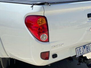 2015 Mitsubishi Triton MN MY15 GLX Double Cab White 4 Speed Sports Automatic Utility
